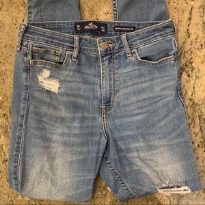 hollister co. medium-wash ripped skinny jeans